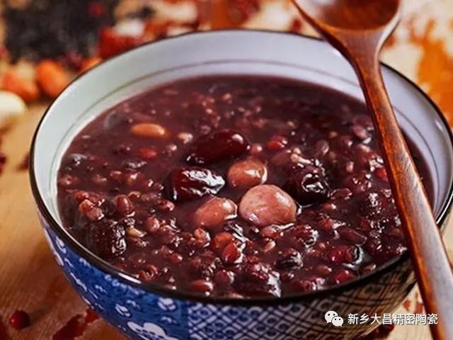 過(guò)了臘八就是年，辭舊迎新盼團(tuán)圓！